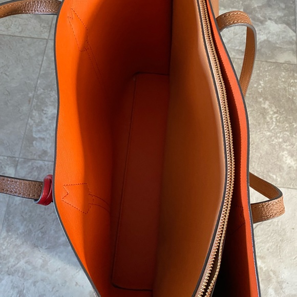 Tory Burch Small Perry Triple-Compartment Tote Bag - Picture 7 of 7